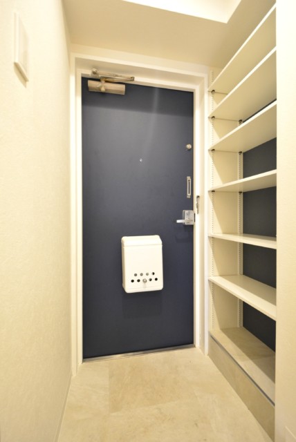 藤和三軒茶屋コープ 玄関