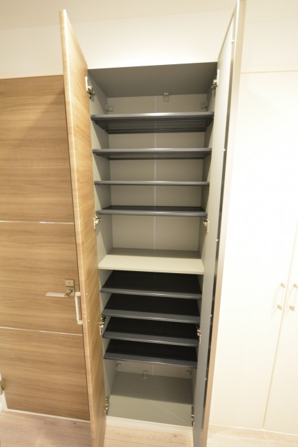 ビッグ武蔵野池袋 玄関