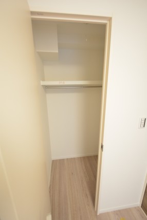 ビッグ武蔵野池袋 洋室1