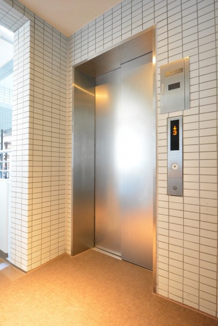 藤和学芸大学ホームズⅡ エレベーター