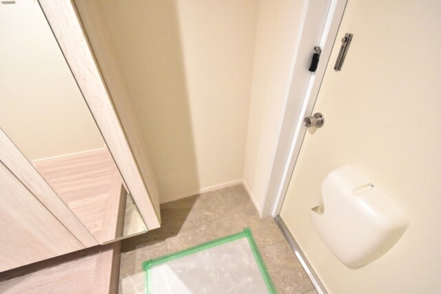 松濤ハウス 玄関