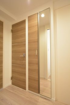 ビッグ武蔵野池袋 玄関