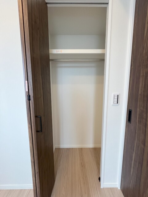 クレッセント渋谷神泉 洋室1