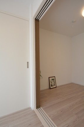 ビッグ武蔵野池袋 洋室2