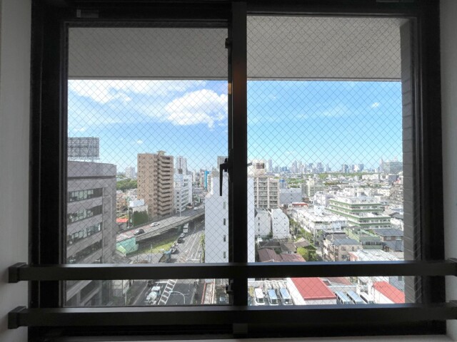 クレッセント渋谷神泉 洋室1