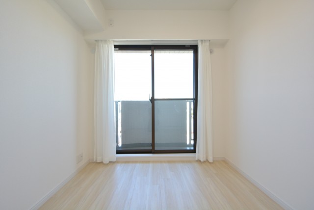 クレッセント渋谷神泉 洋室2