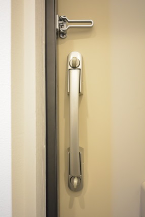 マンション雅叙苑 玄関