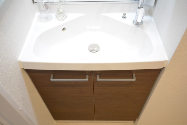 NK五反田コータース 洗面室