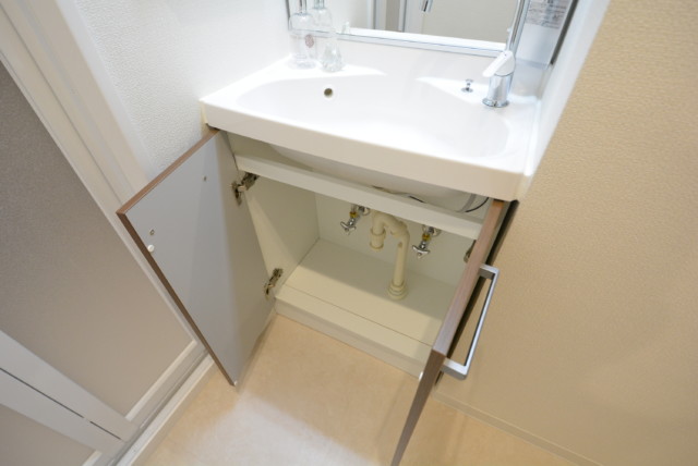 NK五反田コータース 洗面室