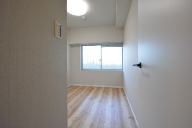 ファミール浜園 洋室1