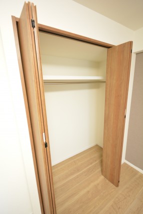 キャッスル共進マンション 洋室1