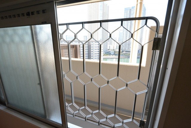 ファミール浜園 洋室2