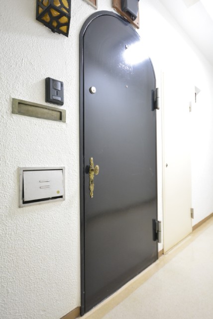 秀和第一南平台レジデンス 玄関