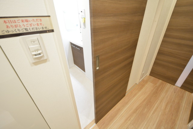 NK五反田コータース 洗面室