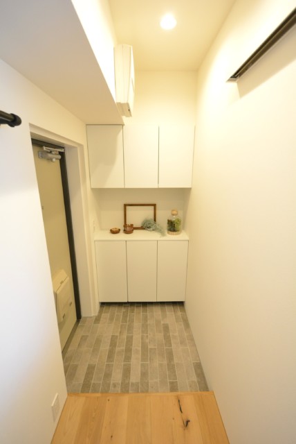 マンション雅叙苑 玄関