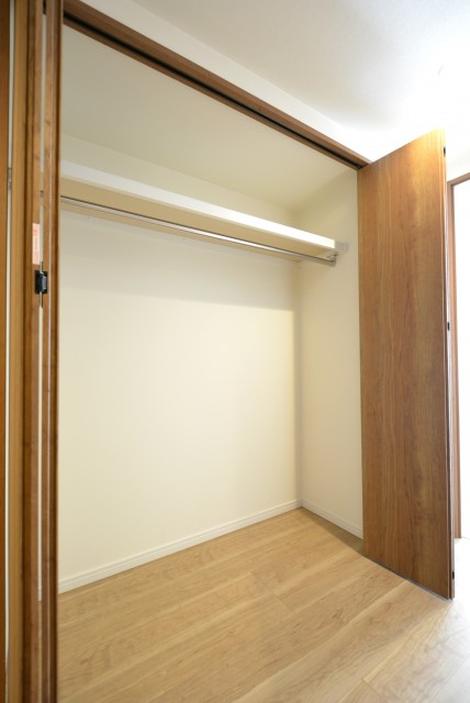 キャッスル共進マンション 廊下収納