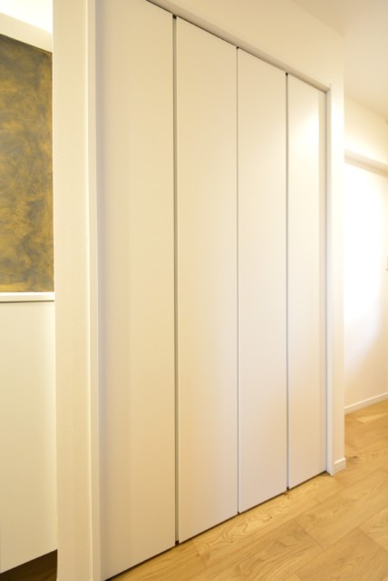 新大橋永谷マンション 廊下収納