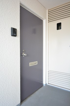 ファミール浜園 玄関