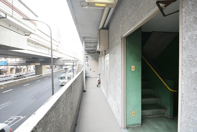 幡ヶ谷コーエイマンション 玄関