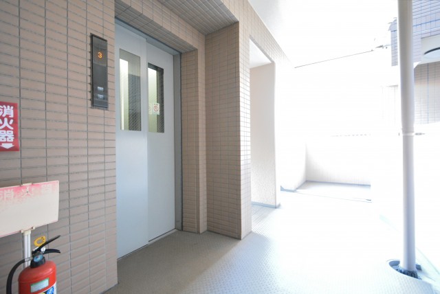 マイキャッスル中目黒Ⅱ 玄関