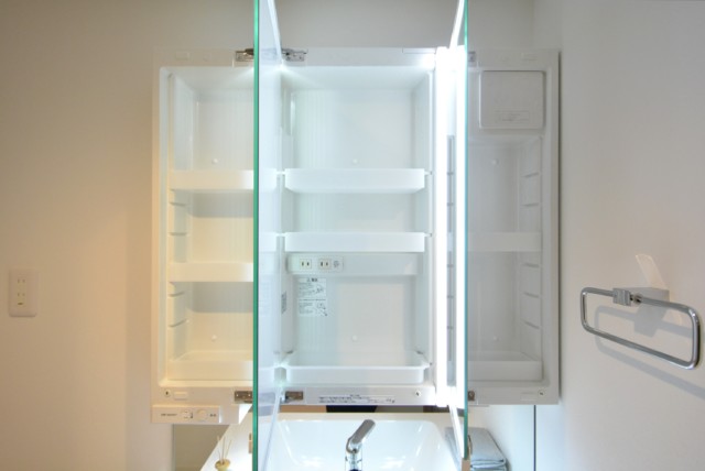 三田ナショナルコート 洗面室