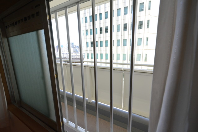 三田ナショナルコート 洋室1