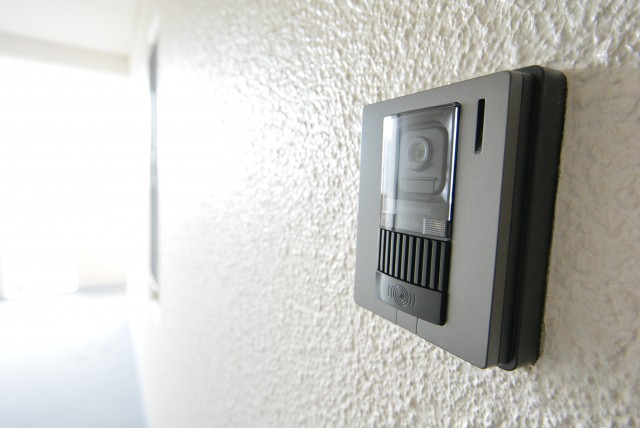 ファミール浜園 玄関