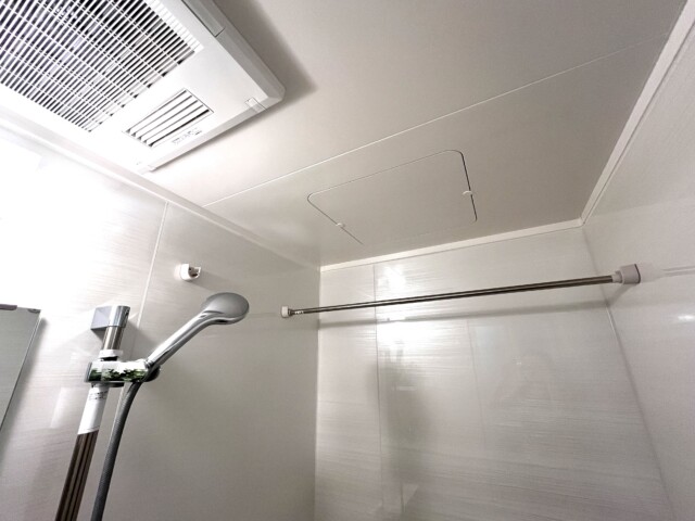 明大前フラワーマンション浴室