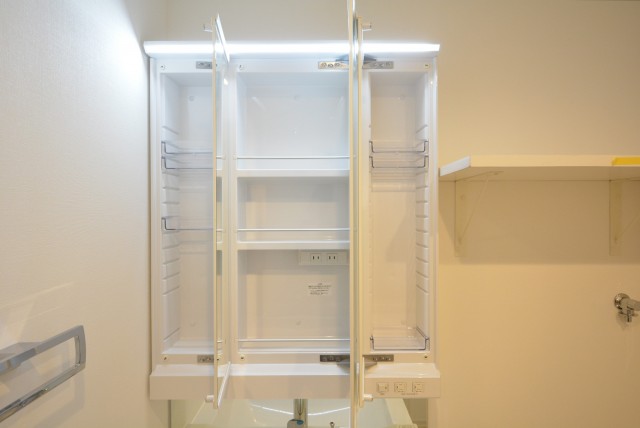 ファミール浜園 洗面室