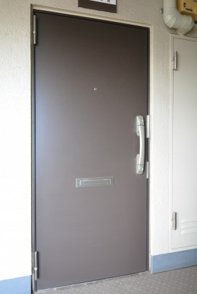 マンション池上 玄関