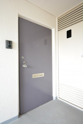 ファミール浜園 玄関