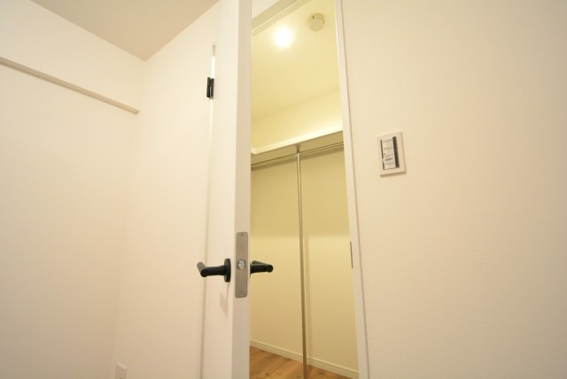 ファミール浜園 洋室3