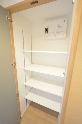 飯田橋第一パークファミリア 廊下収納