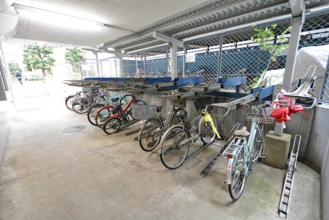 東池袋ハイツ壱番館 駐輪場