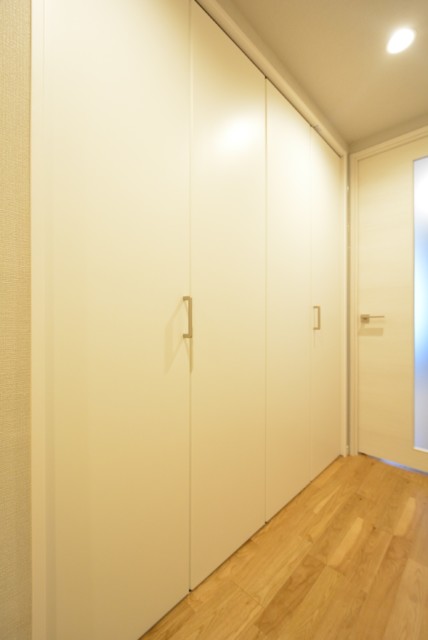 ツインシティ東砂アネックス 廊下収納