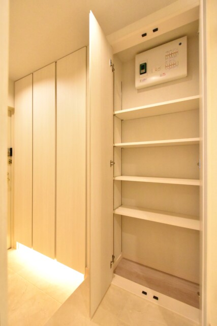 目黒青葉台グランドハイツ 玄関