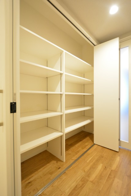 ツインシティ東砂アネックス 廊下収納