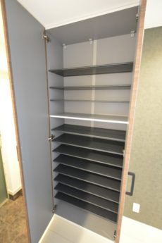 駒場ネオパレス 玄関 駒場ネオパレス 玄関