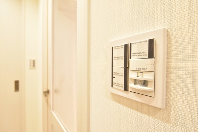 秀和第二南平台レジデンス 玄関