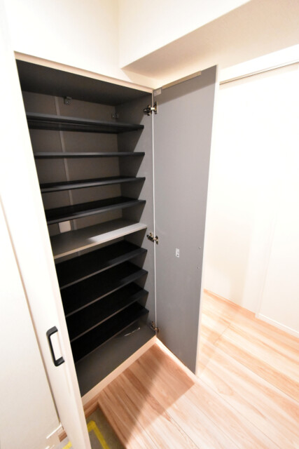 シャトレー五反田 玄関