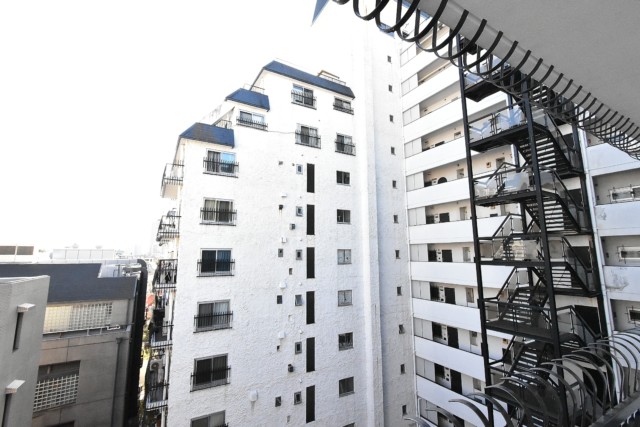 秀和第二南平台レジデンス バルコニー