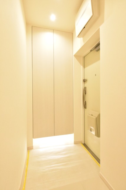 秀和第二南平台レジデンス 玄関