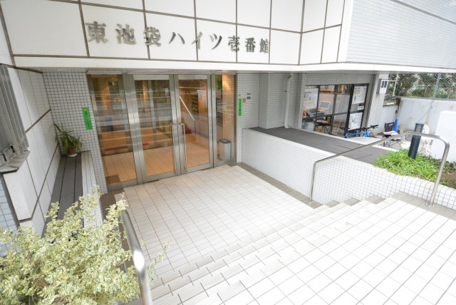 東池袋ハイツ壱番館 エントランス