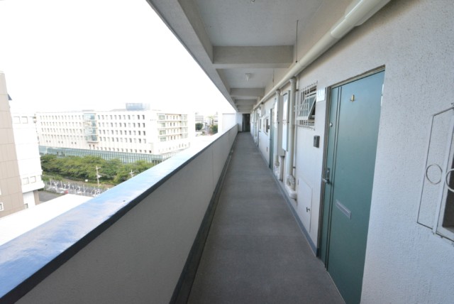 駒場ネオパレス 玄関