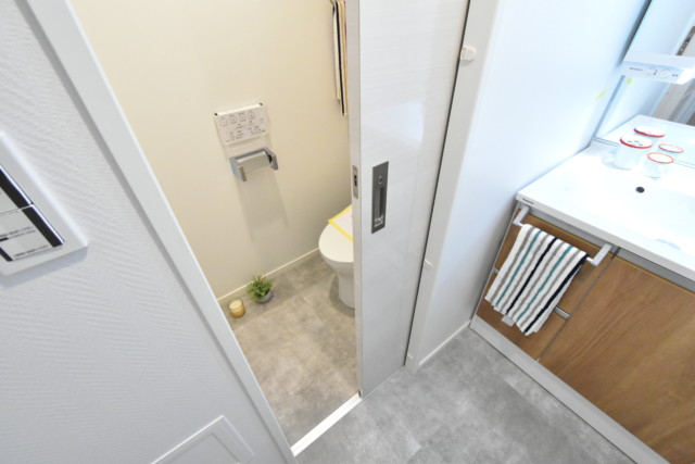 ブロードウェイ トイレ