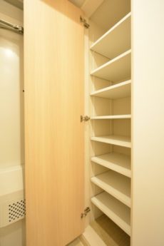 ハイツ千駄ヶ谷 玄関