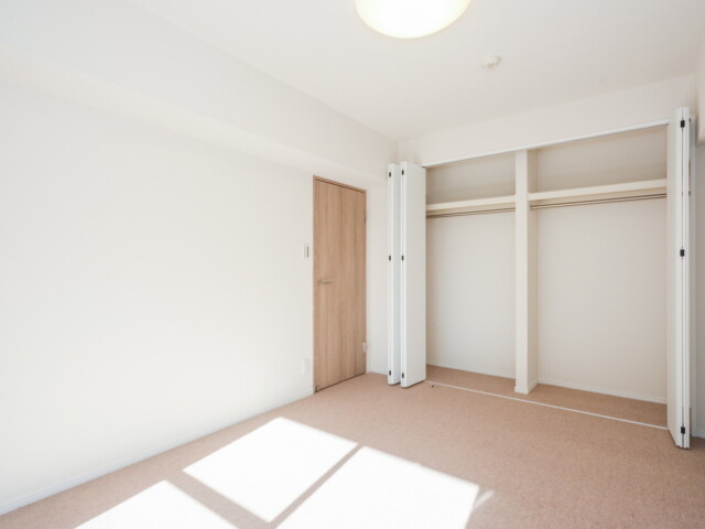 ファミリータウン東陽 洋室1