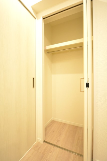 初台中央マンション 洋室2