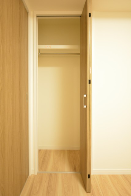 初台中央マンション 洋室2