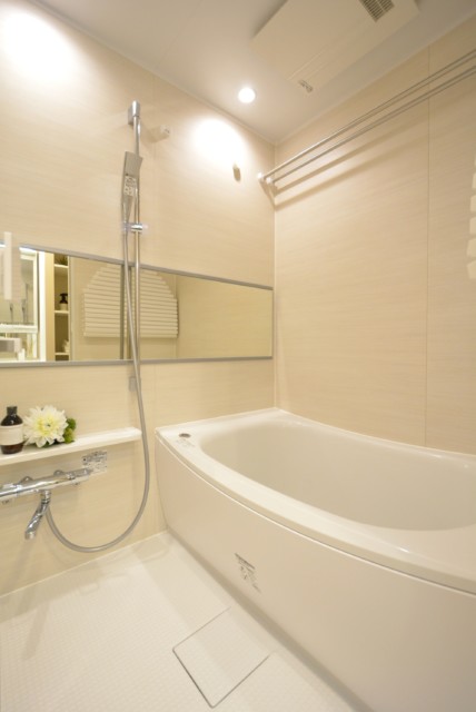 ハイツ千駄ヶ谷 浴室